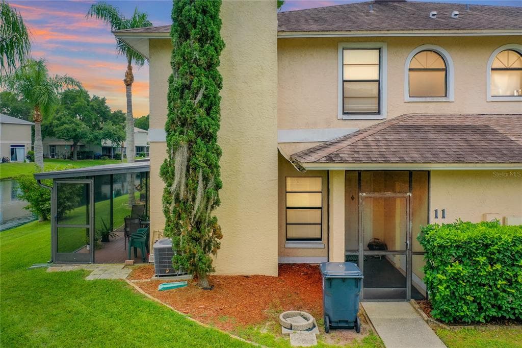 11 EMERALD BAY DRIVE OLDSMAR, FL 34677