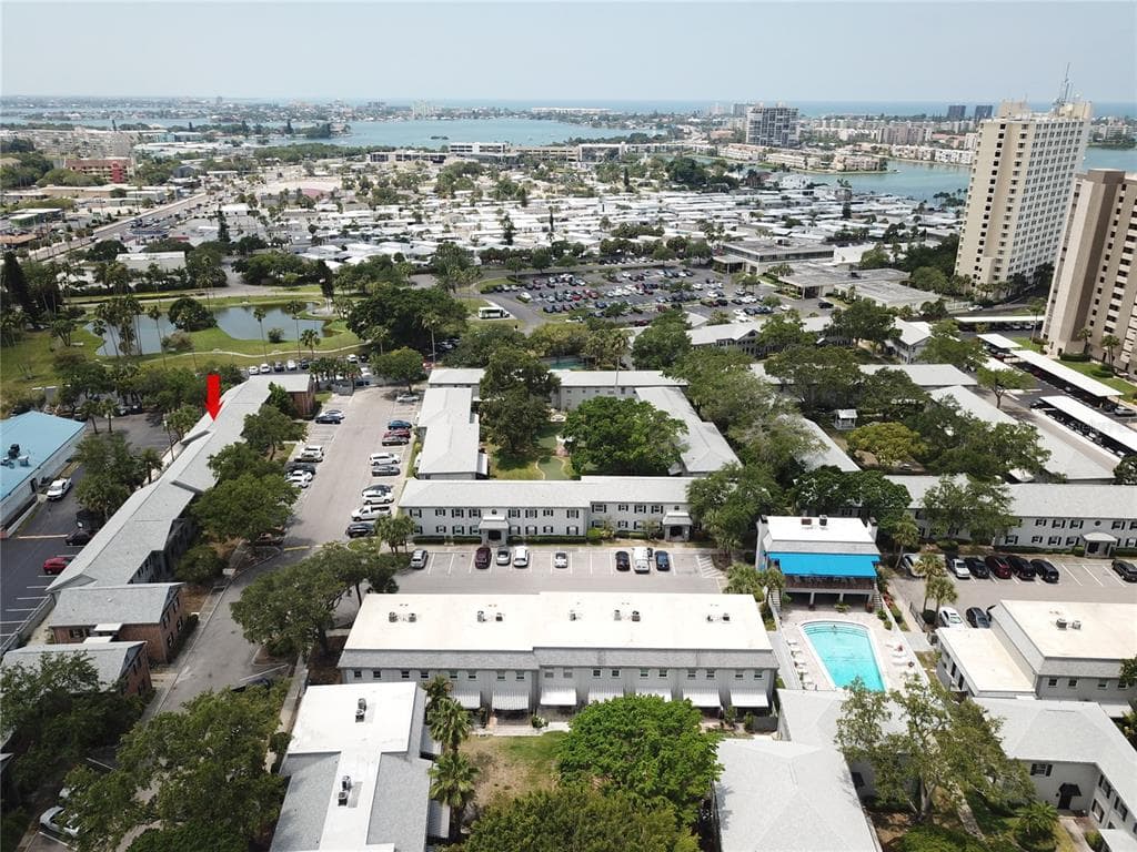 1170 RUE DES CHATEAUX UNIT 1B SOUTH PASADENA, FL 33707