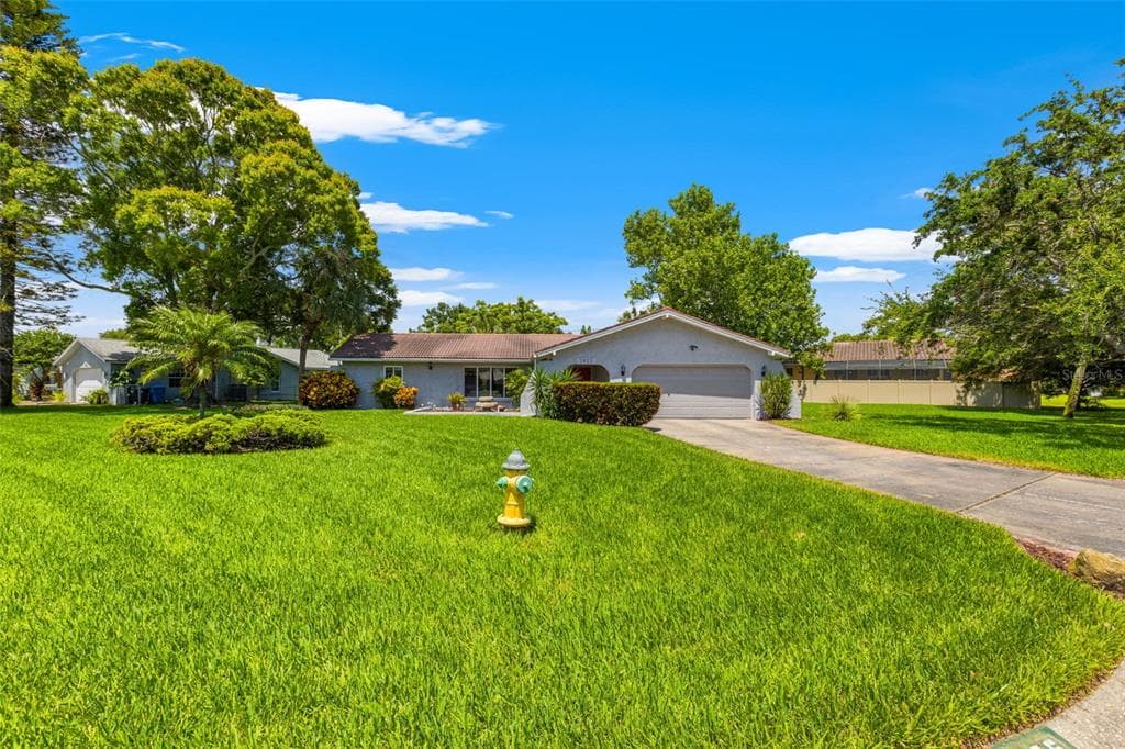 3825 42ND AVENUE S ST PETERSBURG, FL 33711
