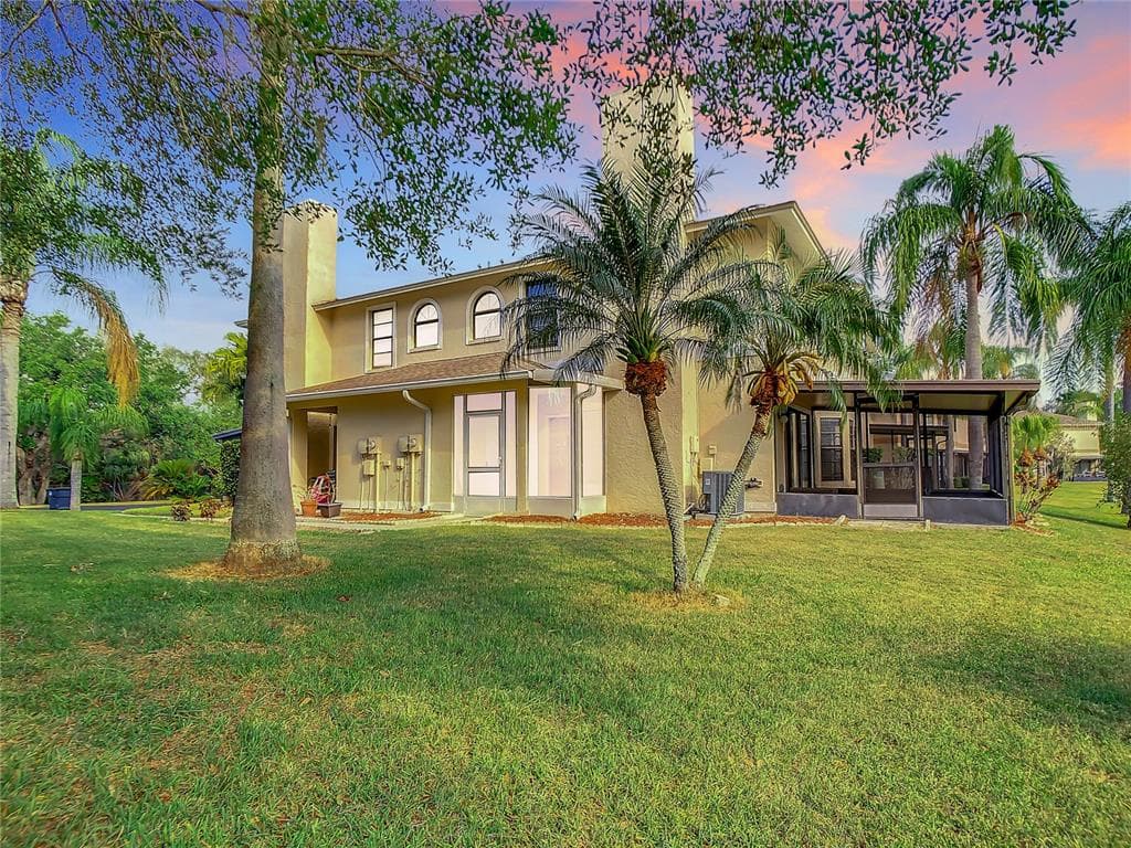 12 EMERALD BAY DRIVE OLDSMAR, FL 34677