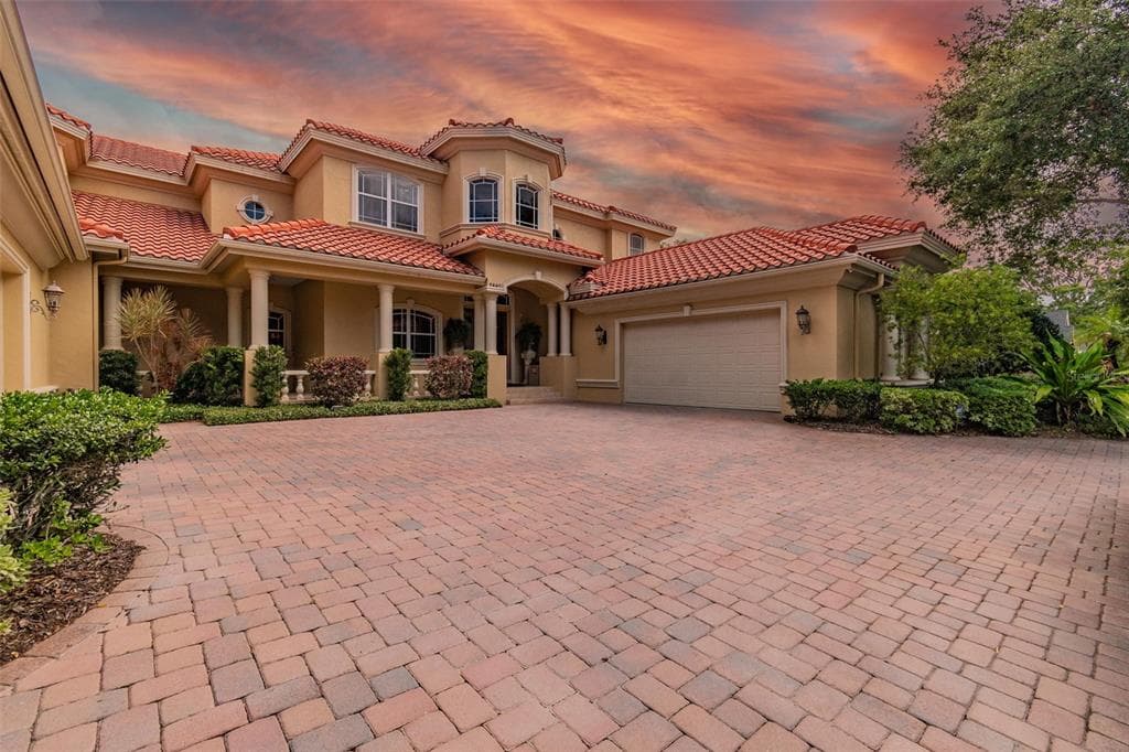2861 ROEHAMPTON CLOSE TARPON SPRINGS, FL 34688