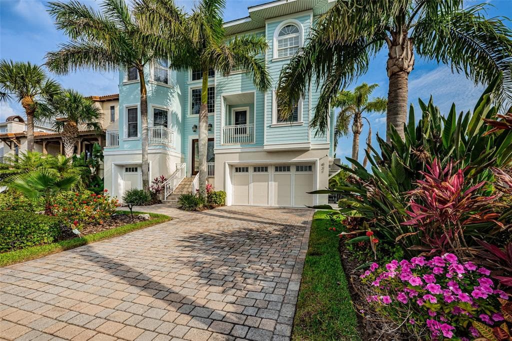 821 BAY POINT DRIVE MADEIRA BEACH, FL 33708