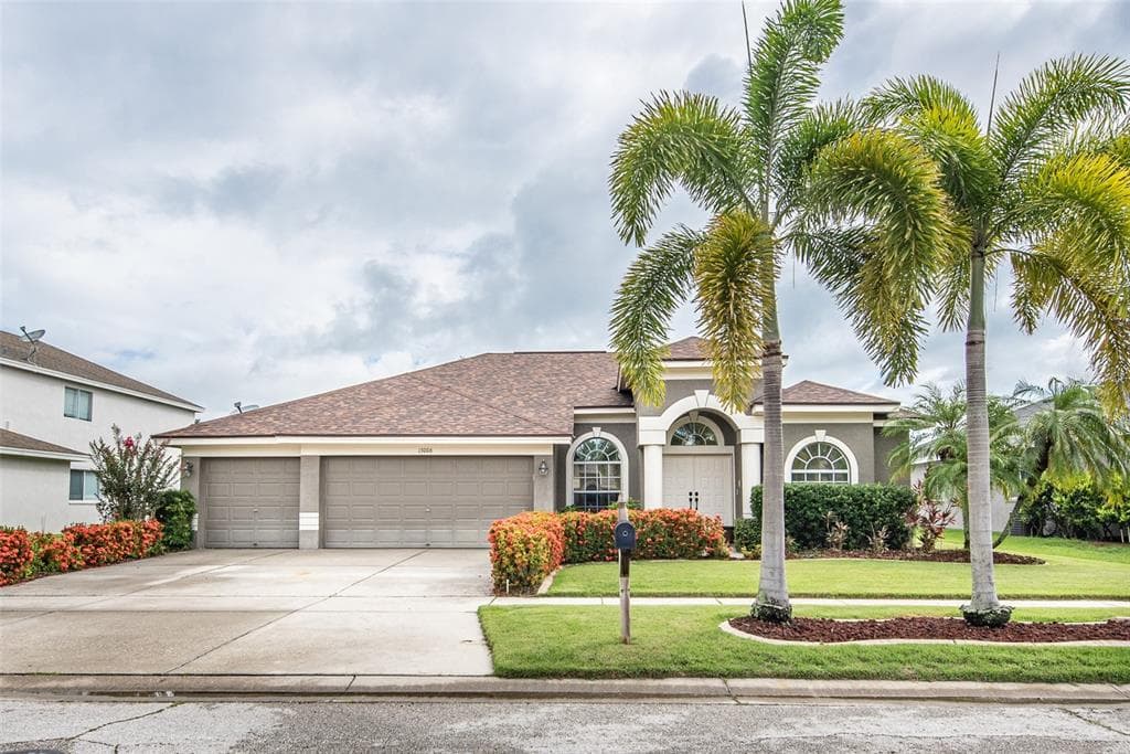 13006 CARLINGTON LANE RIVERVIEW, FL 33579