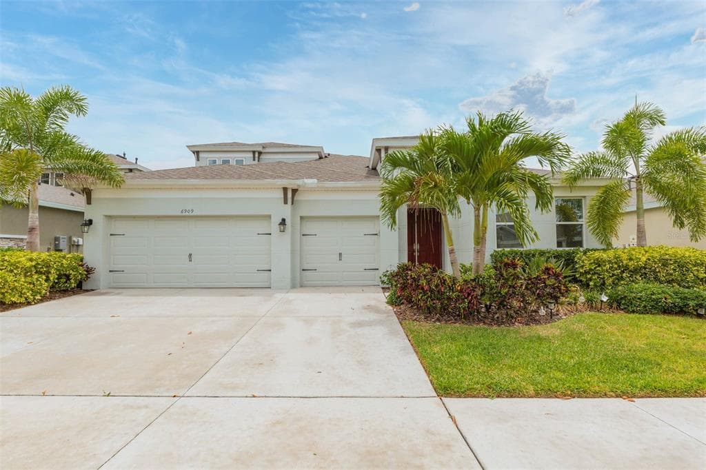 6909 NEOPOLITAN COURT APOLLO BEACH, FL 33572