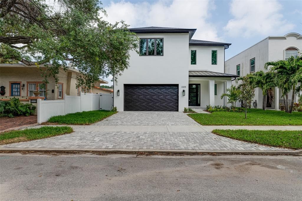 3205 W SANTIAGO STREET TAMPA, FL 33629