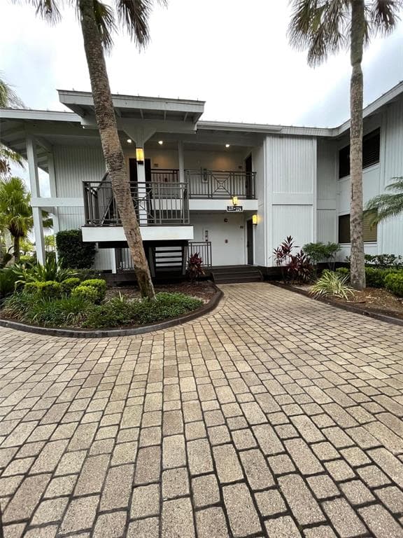 4766 FOX HUNT DR UNIT 224 WESLEY CHAPEL, FL 33543