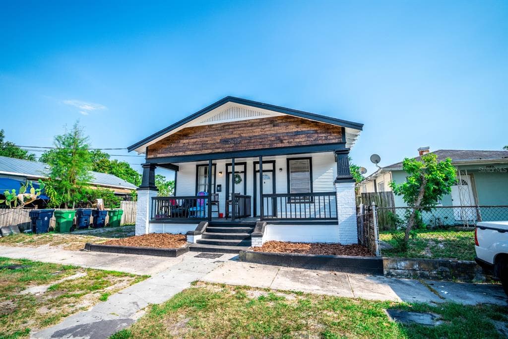 2538 W PINE STREET UNIT B TAMPA, FL 33607