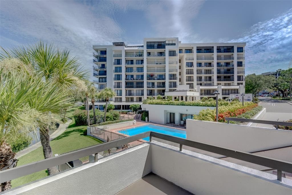 8 BELLEVIEW BOULEVARD UNIT 505 BELLEAIR, FL 33756