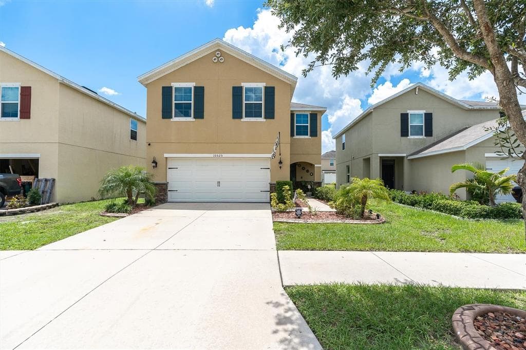 10525 WHISPERING HAMMOCK DRIVE