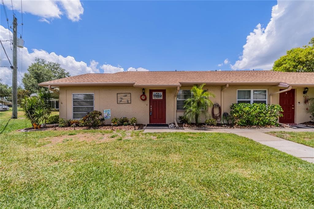 1908 CANTERBURY LANE UNIT 1 SUN CITY CENTER, FL 33573