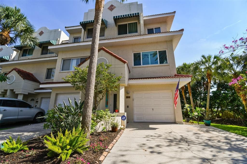 4658 MIRABELLA COURT ST PETE BEACH, FL 33706