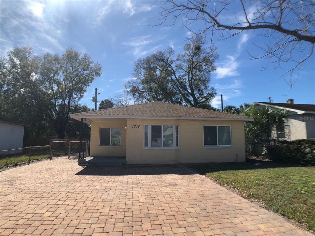 1318 W STATE STREET TAMPA, FL 33606