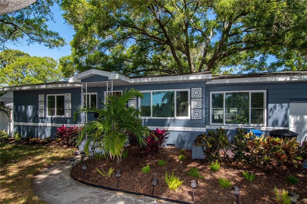 4319 29TH AVENUE N ST PETERSBURG, FL 33713