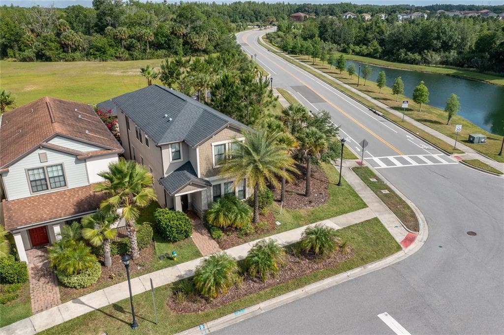 28493 COZY CREEK DRIVE WESLEY CHAPEL, FL 33543