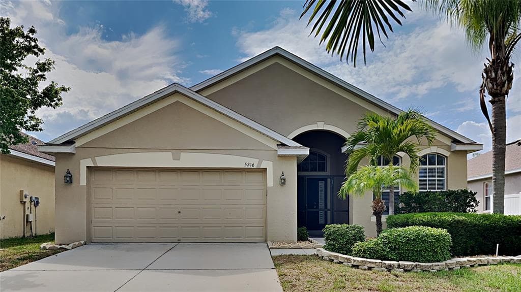 5216 CLOVER MIST DRIVE APOLLO BEACH, FL 33572