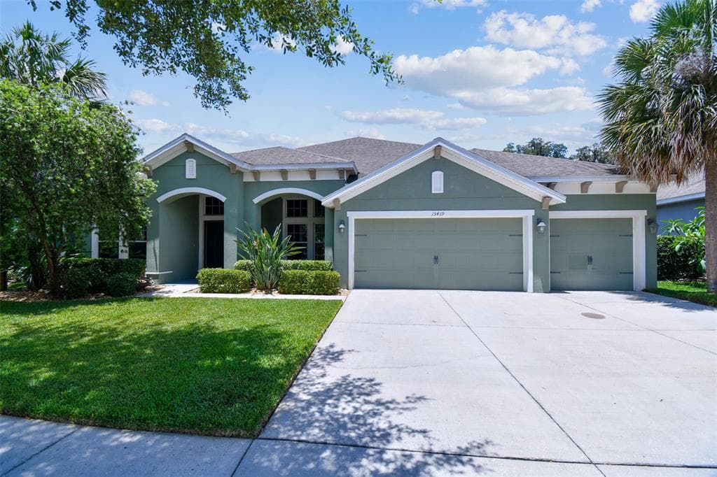 15439 STARLING CROSSING DRIVE LITHIA, FL 33547