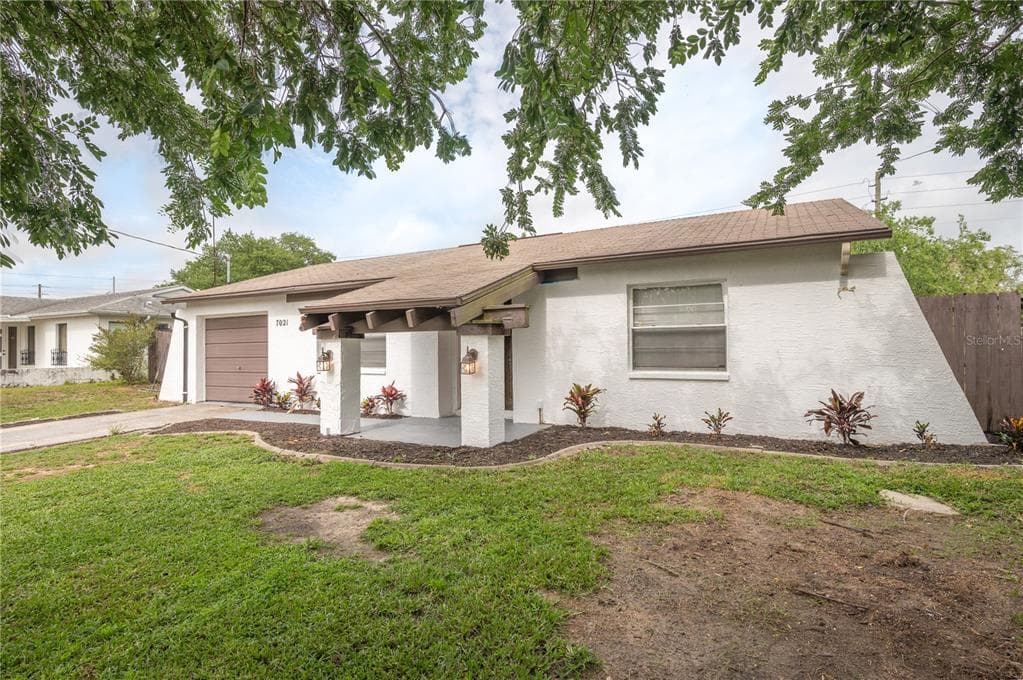 7021 LANDOVER BOULEVARD SPRING HILL, FL 34608