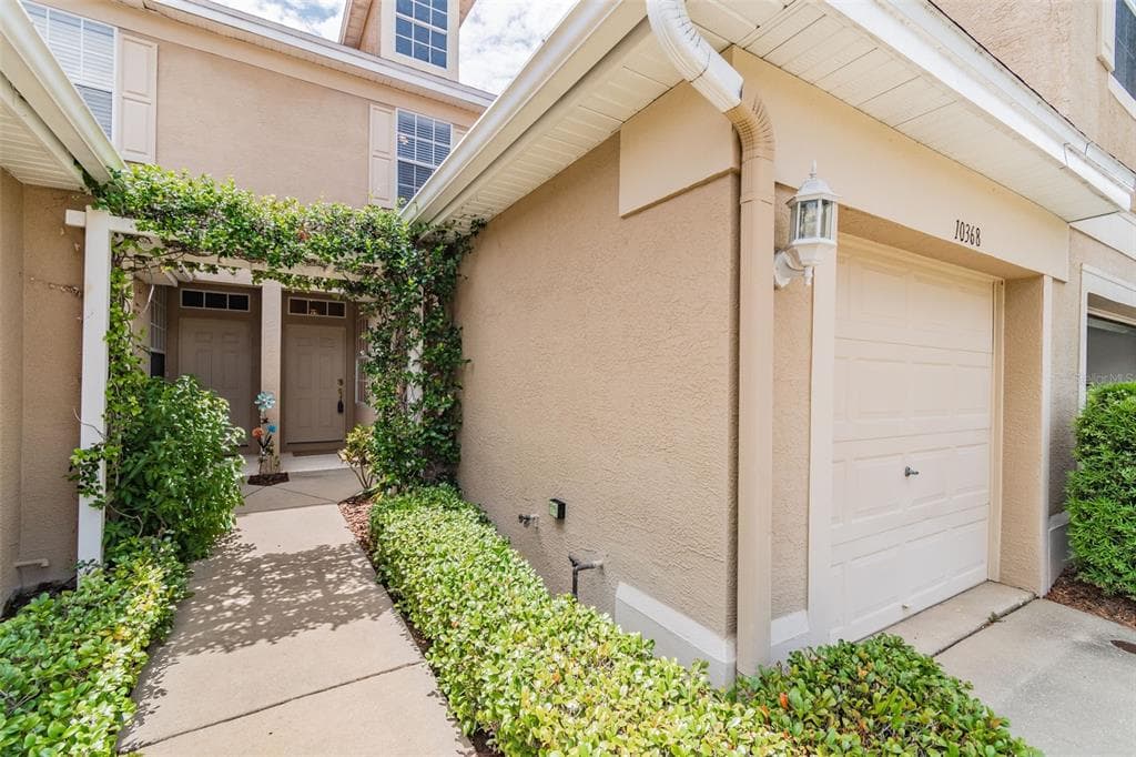 10368 HERON KEY WAY TAMPA, FL 33625