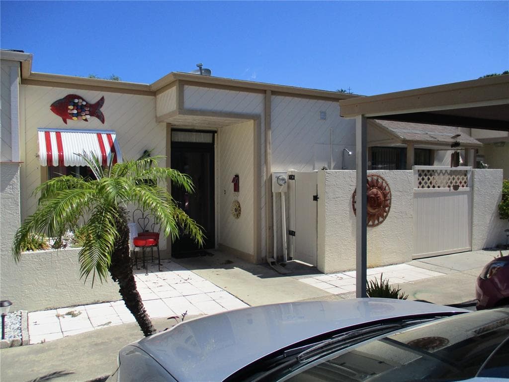 4327 SUSSEX STREET HOLIDAY, FL 34691