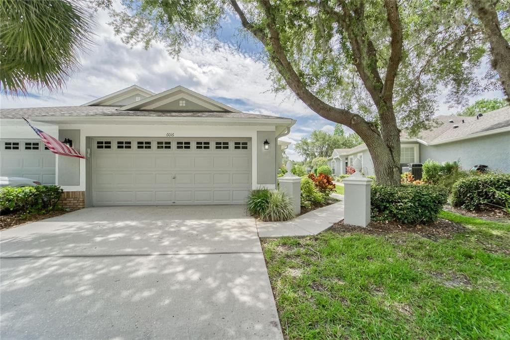 6016 SANDHILL RIDGE DRIVE LITHIA, FL 33547