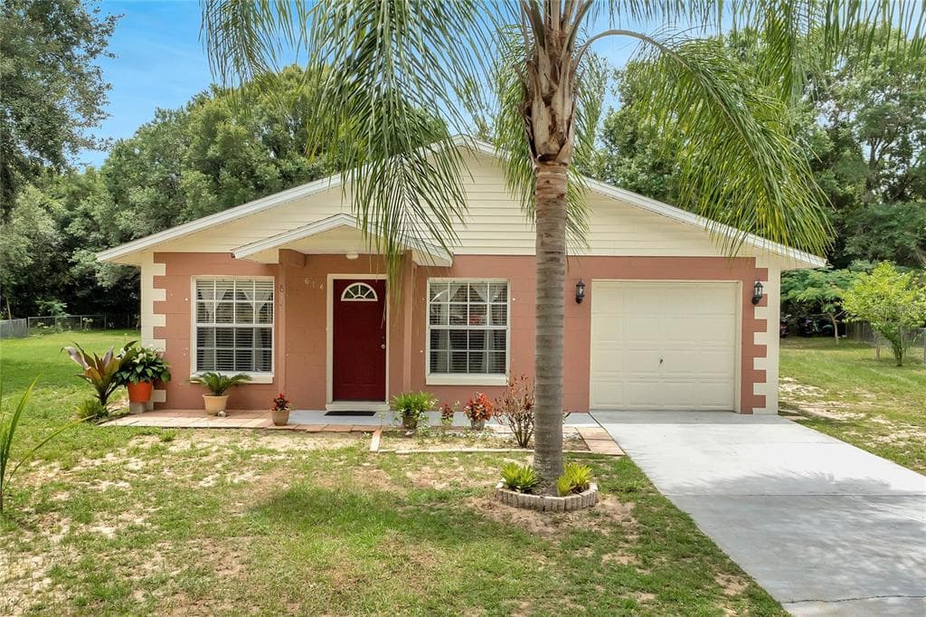 614 RISING SUN CIRCLE MASCOTTE, FL 34753