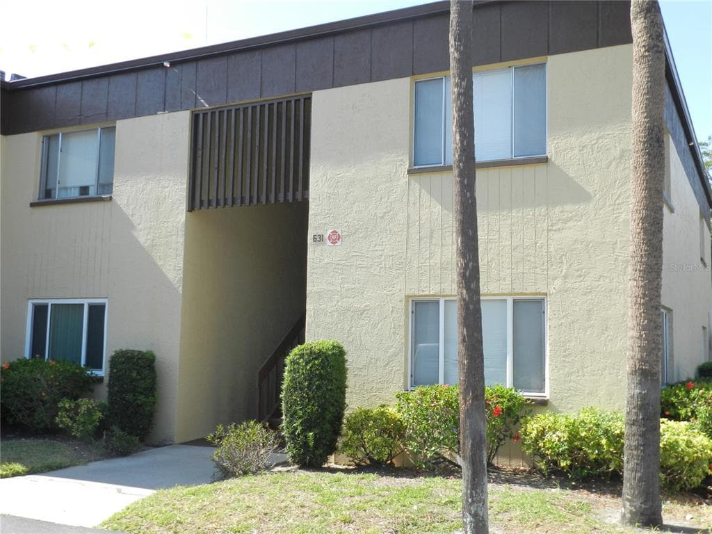 631 N KEENE ROAD UNIT S-8 CLEARWATER, FL 33755