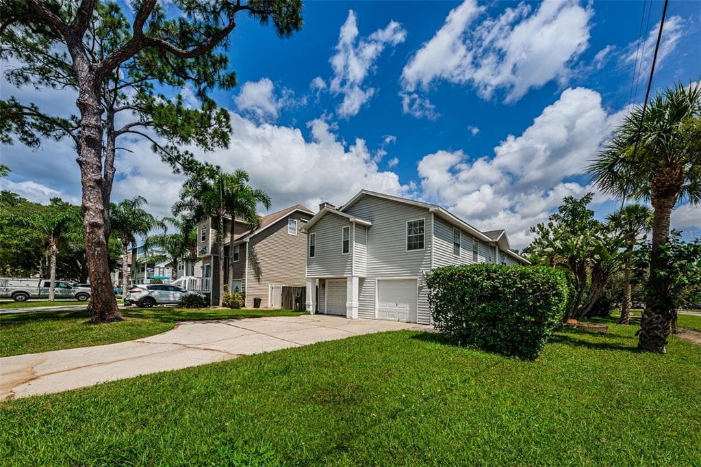 891 WISCONSIN AVENUE PALM HARBOR, FL 34683