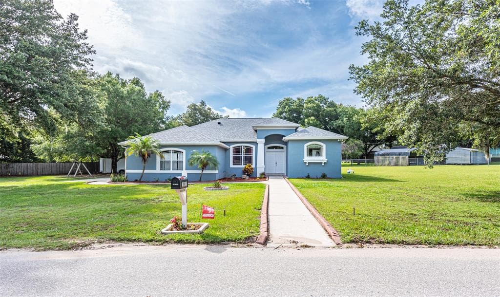 1911 MEADOWRIDGE DRIVE VALRICO, FL 33596