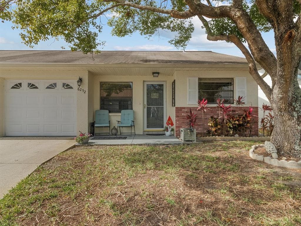 6252 EMERSON DRIVE NEW PORT RICHEY, FL 34653