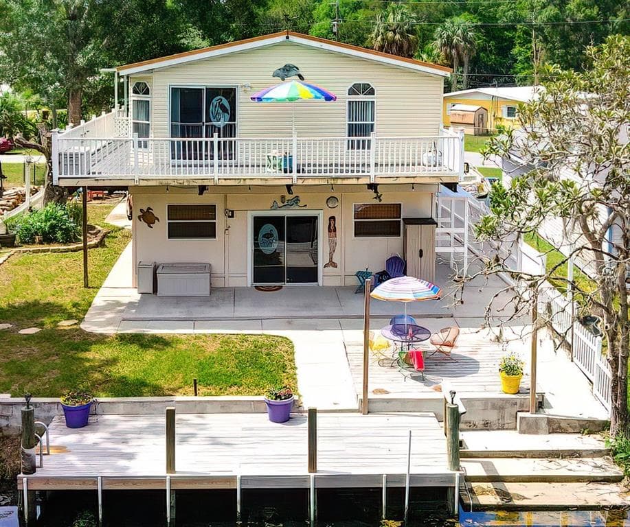 6273 THEODAN WEEKI WACHEE, FL 34607