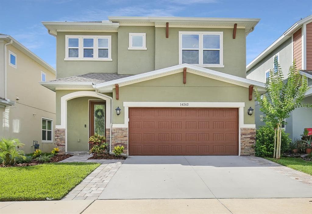 14242 NATURES RESERVE DRIVE LITHIA, FL 33547