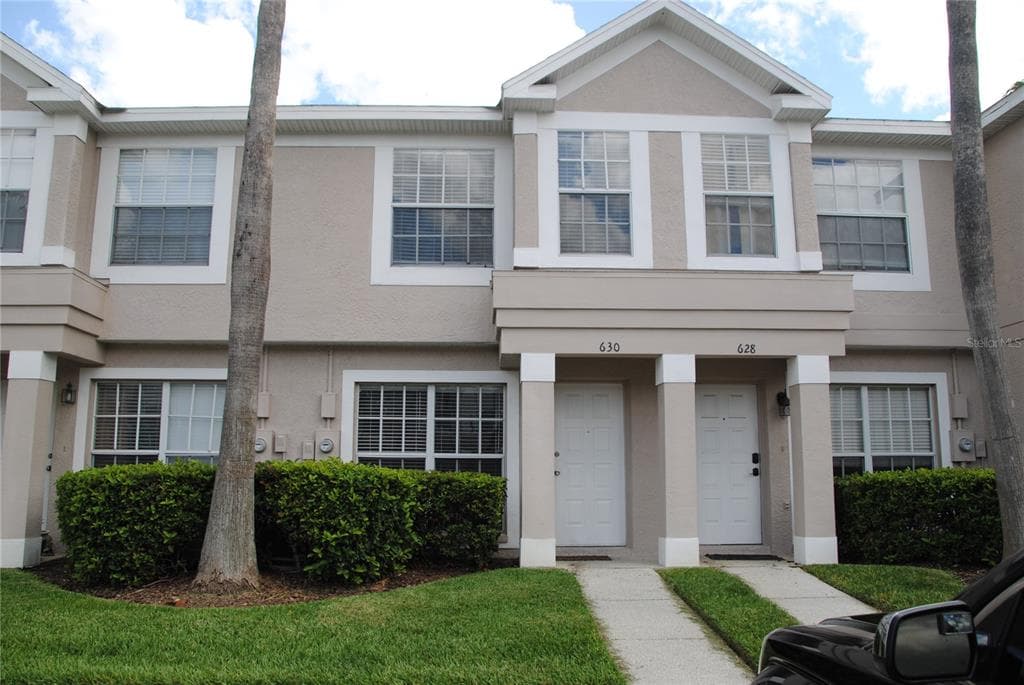 630 S KENSINGTON LAKE CIRCLE BRANDON, FL 33511