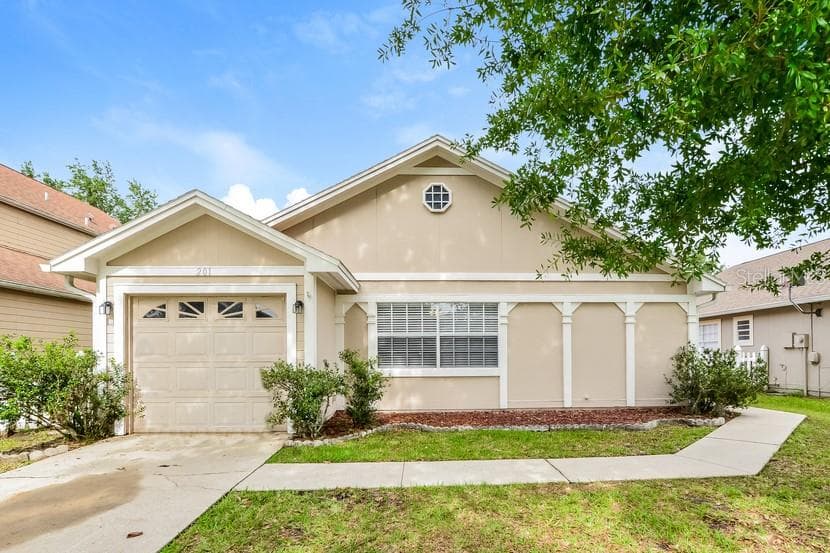 201 WHITERAPIDS CT ORLANDO, FL 32828