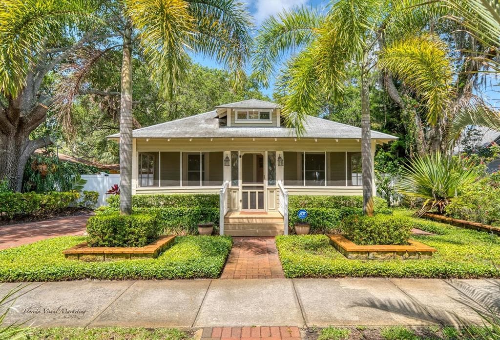2713 BEACH BOULEVARD S GULFPORT, FL 33707