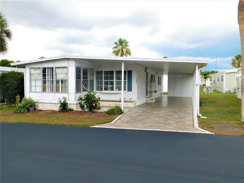 37903 VALENCIA AVENUE ZEPHYRHILLS, FL 33541