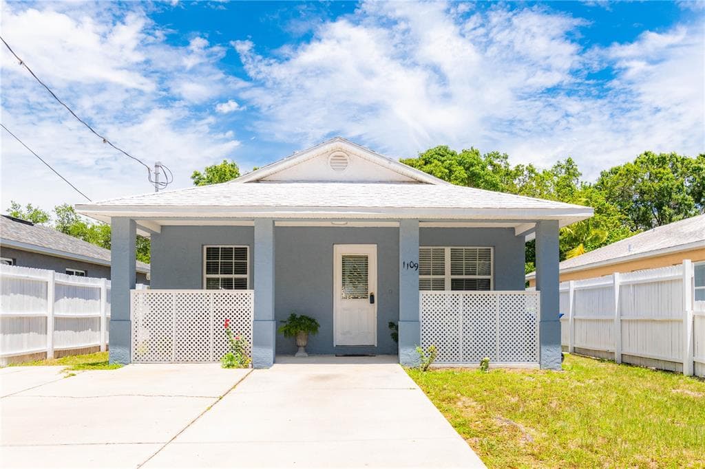 1109 3RD STREET E BRADENTON, FL 34208