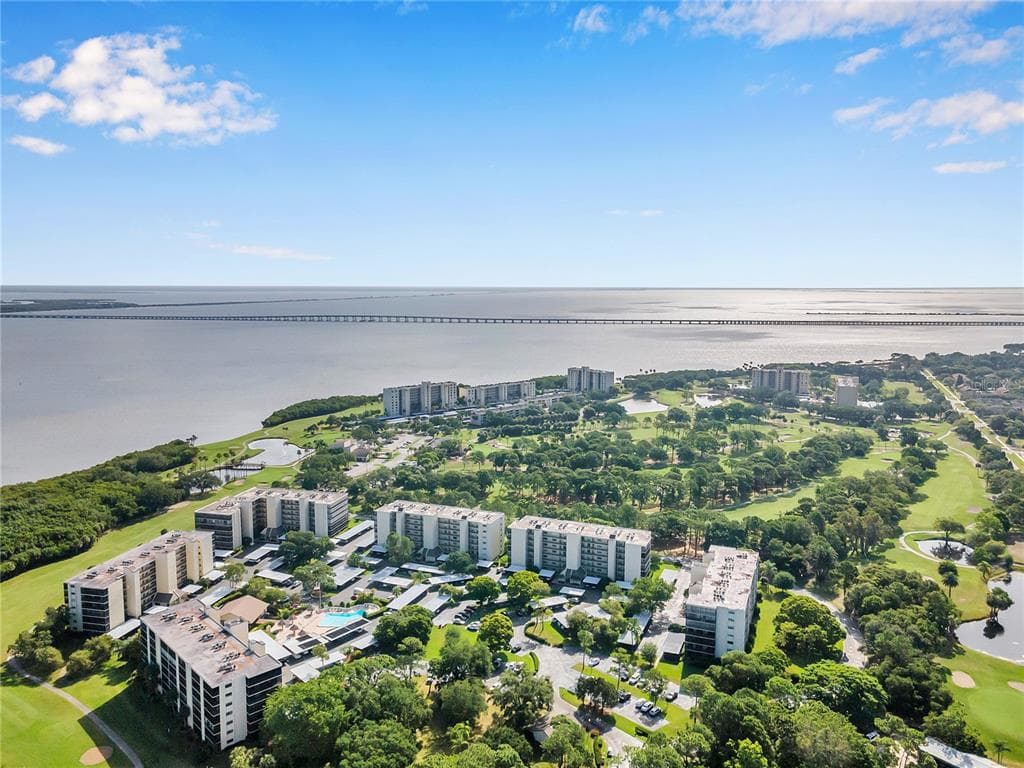 2800 COVE CAY DR UNIT 2E CLEARWATER, FL 33760