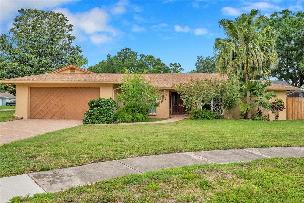 3425 REYNOLDSWOOD DRIVE TAMPA, FL 33618