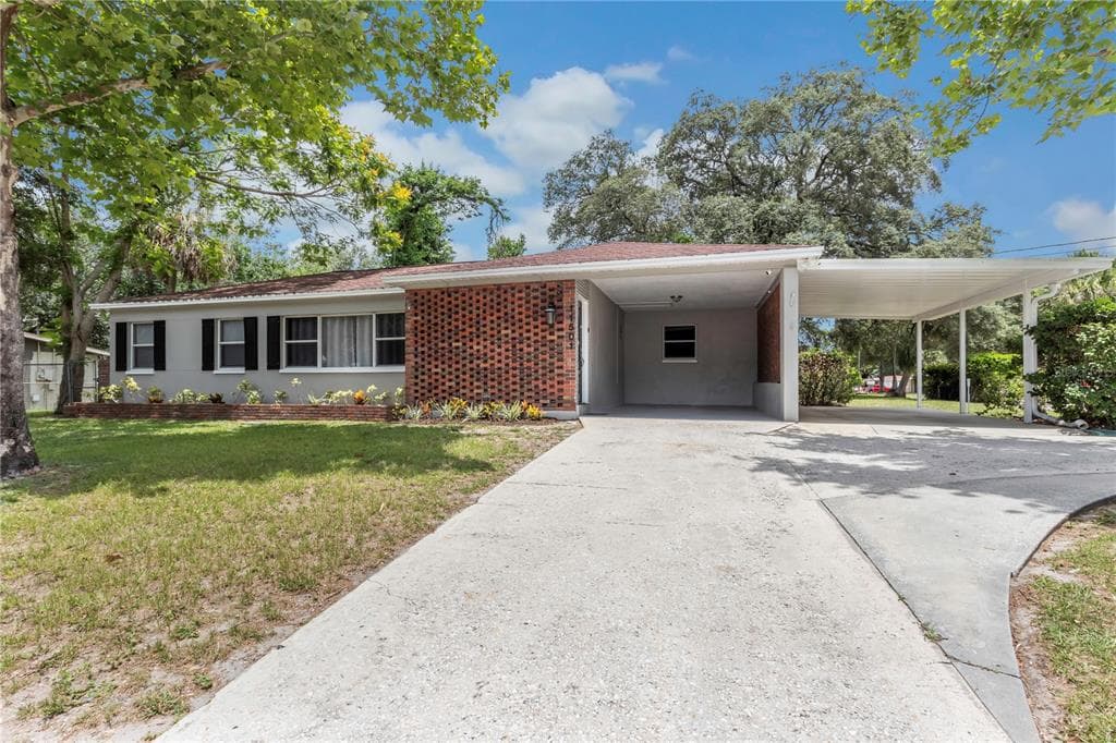 11501 N BOULEVARD STREET TAMPA, FL 33612