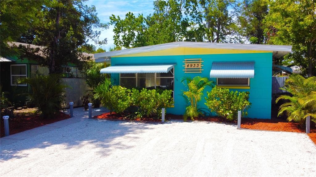 4933 13TH AVENUE S GULFPORT, FL 33707