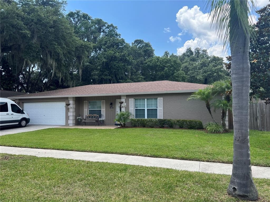 1206 MEADOWCREST DRIVE VALRICO, FL 33594