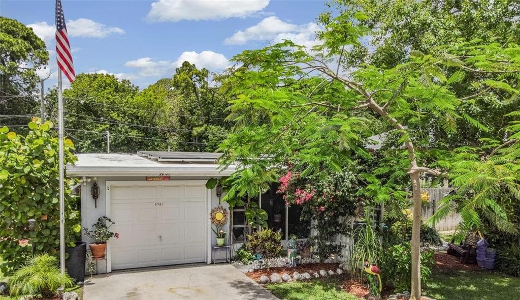 5701 94TH TERRACE N PINELLAS PARK, FL 33782