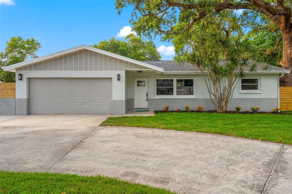 9997 54TH AVENUE N ST PETERSBURG, FL 33708