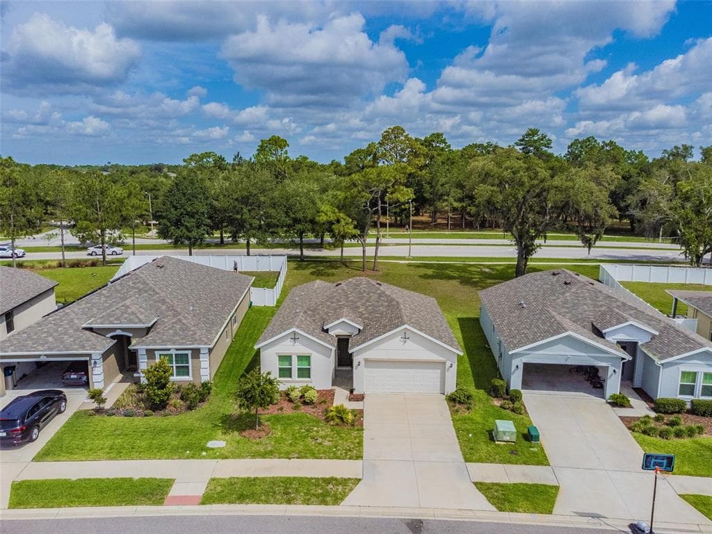 571 OLD WINDSOR WAY SPRING HILL, FL 34609
