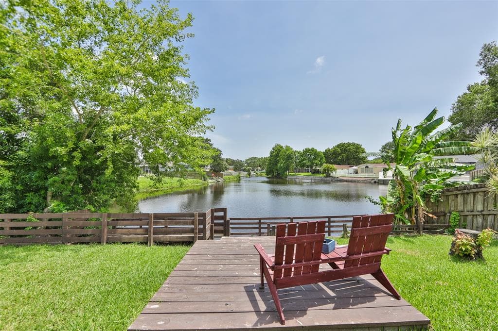 6340 ELMHURST DRIVE PINELLAS PARK, FL 33782