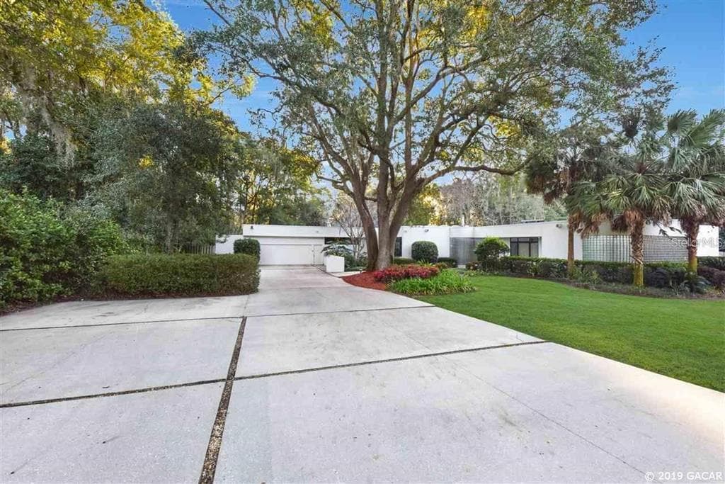 2711 NW 20TH STREET GAINESVILLE, FL 32605