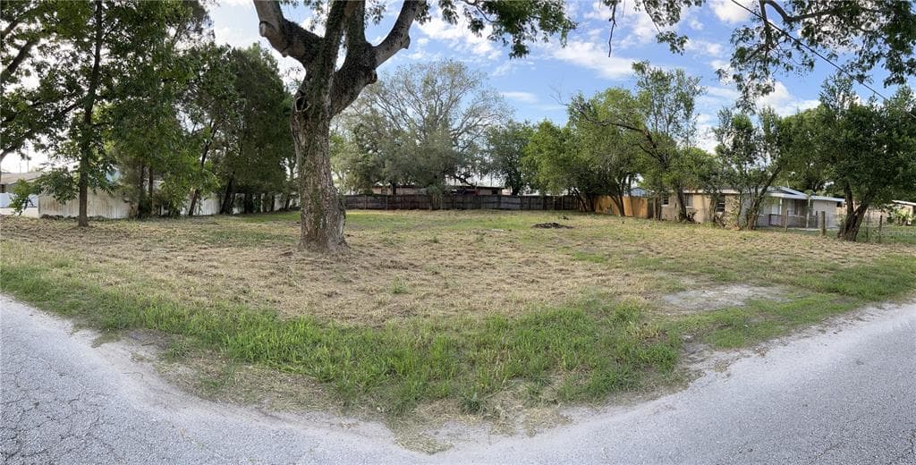 914 E 123RD AVENUE TAMPA, FL 33612