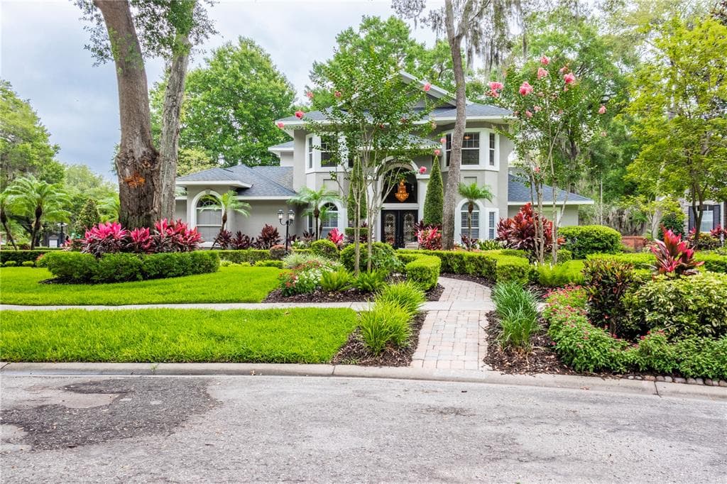 2425 VALRICO FOREST DRIVE VALRICO, FL 33594