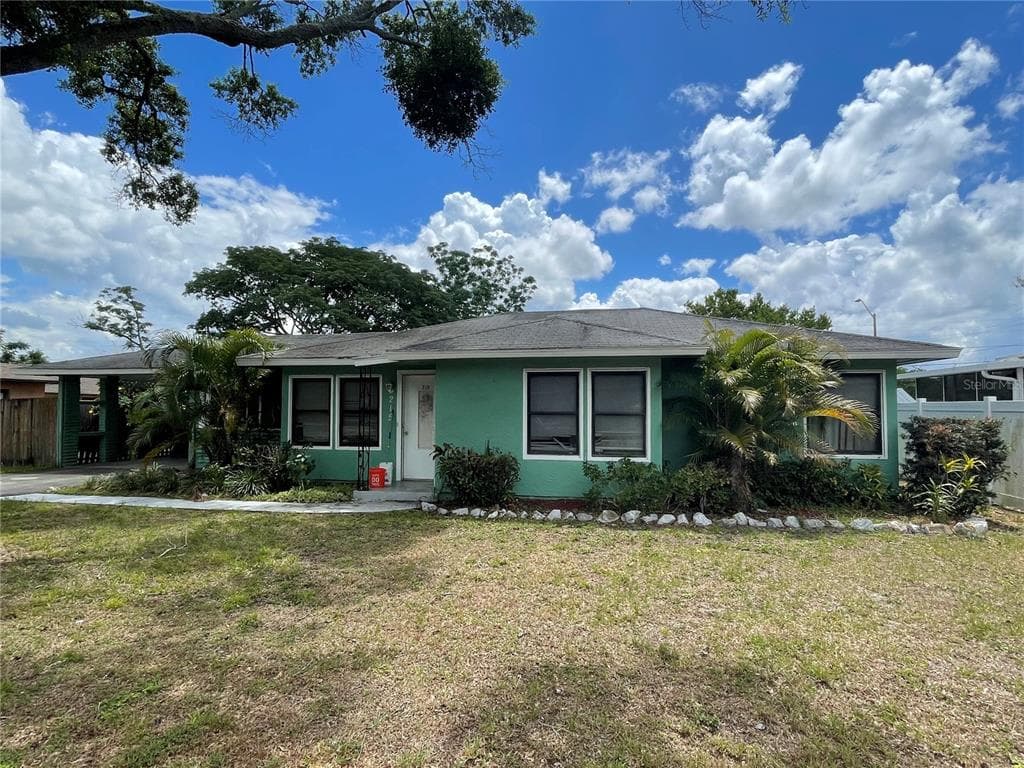 215 S MARS AVE CLEARWATER, FL 33755