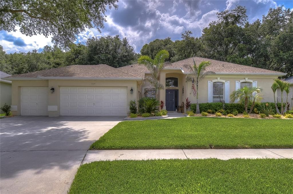 3209 PARTRIDGE POINT TRAIL VALRICO, FL 33596